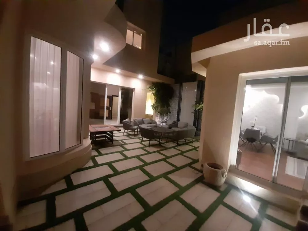 5 bedroom villa in Al Nakheel, Riyadh 23