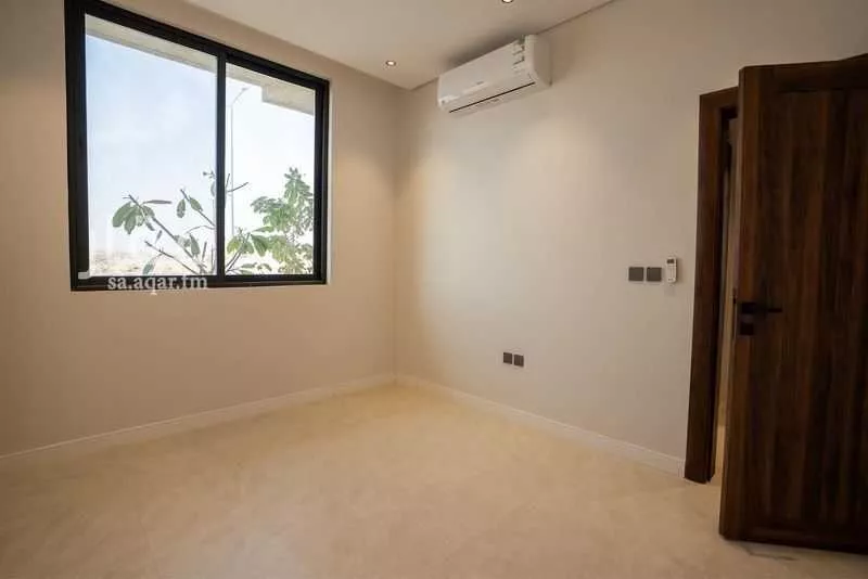 4 bedroom apartment in Al Janadriyah, Riyadh 4