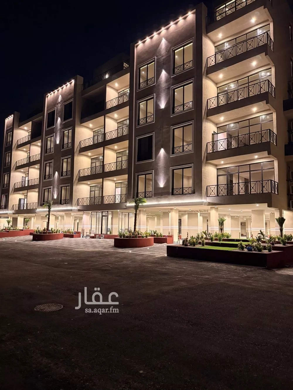 5 bedroom apartment in Al Hamra 1