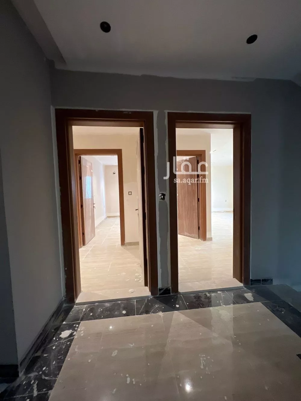 شقة 5 غرف في الندى 5