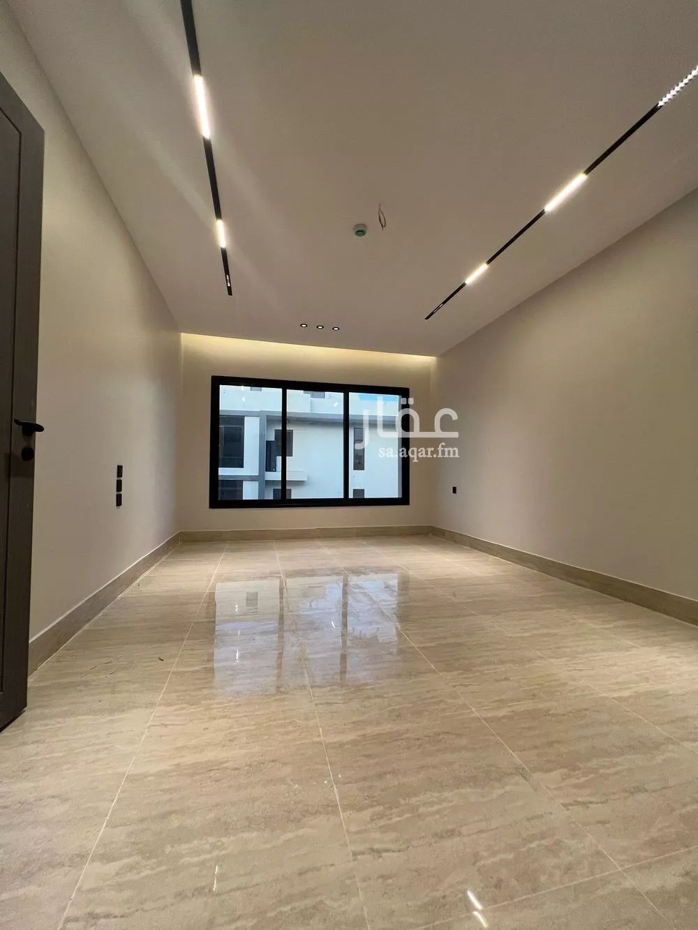 شقة 4 غرف في المنتزة 4