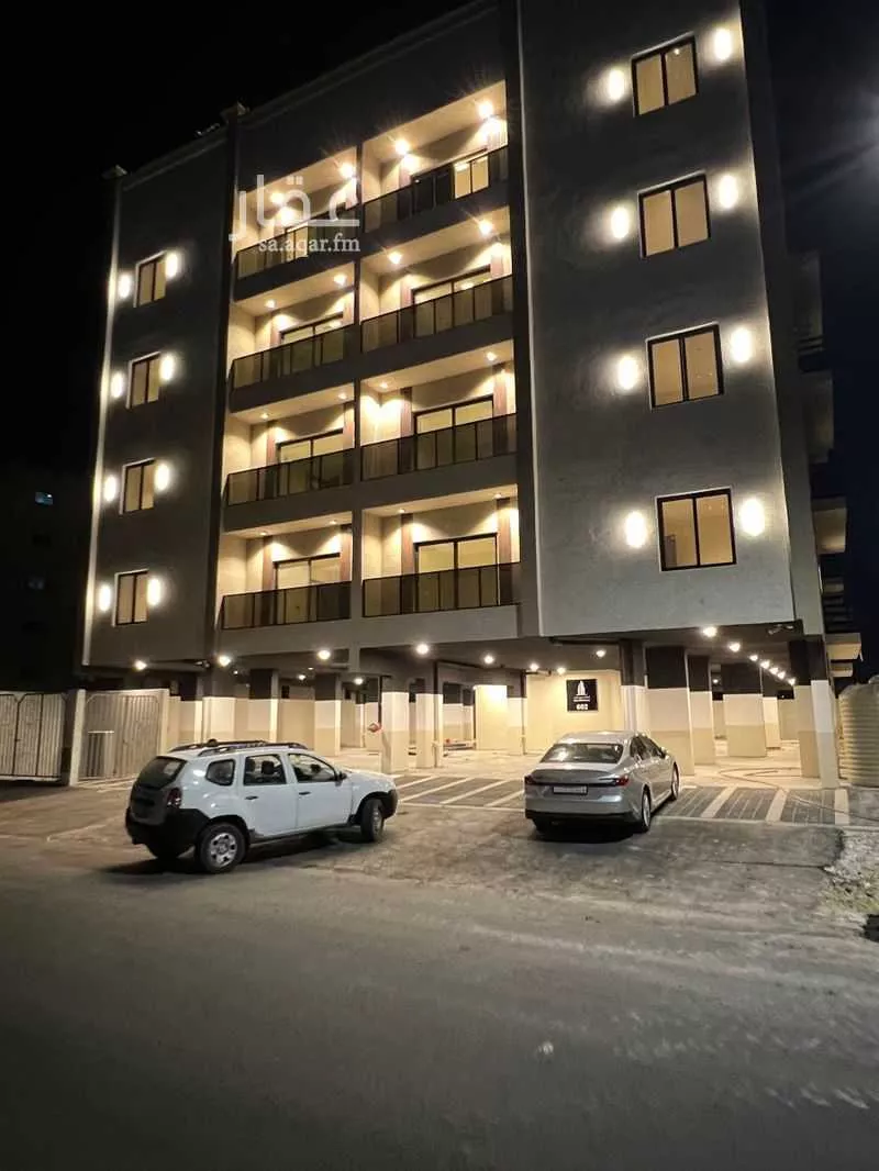 شقة 5 غرف في الحمرا 1