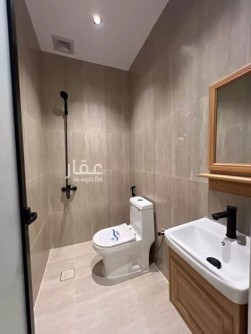 شقة 4 غرف في الحمرا 3