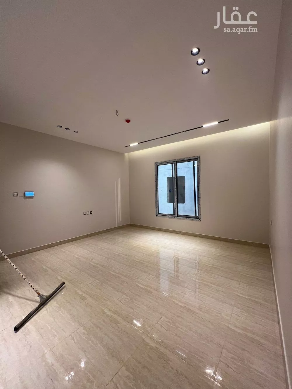 5 bedroom apartment in Al Basateen 4