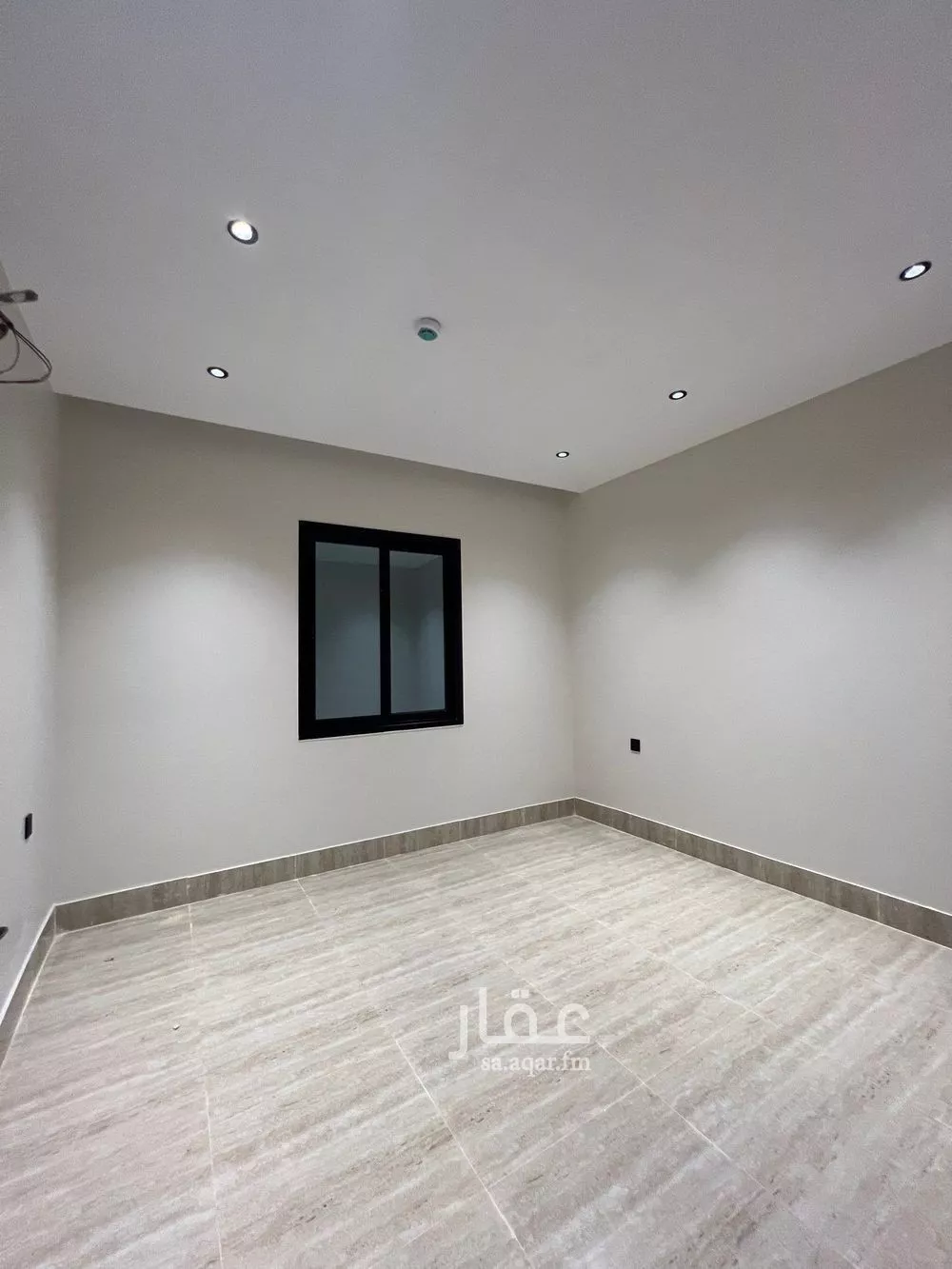 شقة 6 غرف في الندى 2