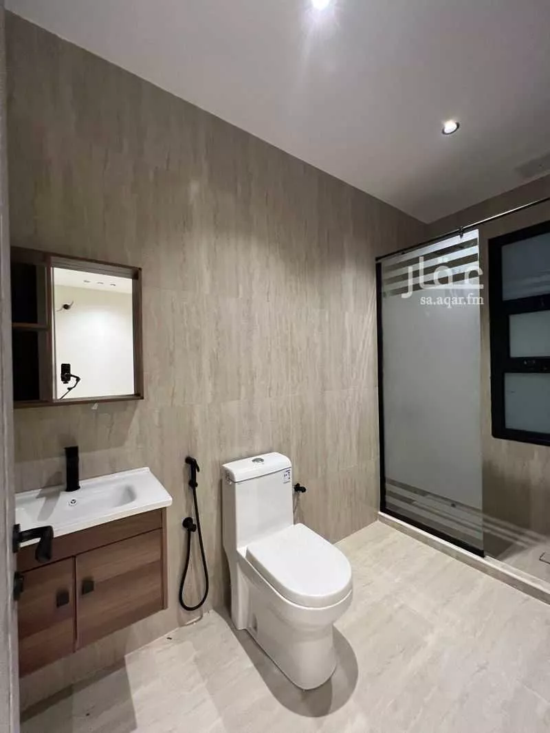 شقة 5 غرف في الحمرا 5