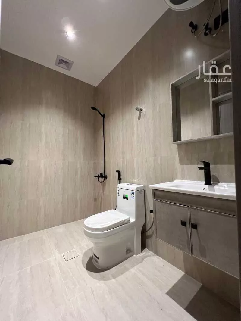 شقة 5 غرف في الحمرا 4