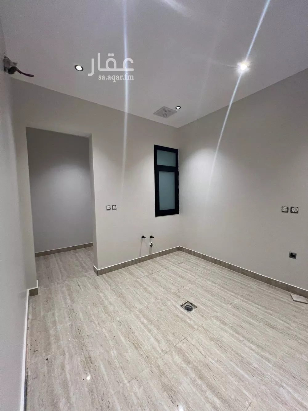 شقة 5 غرف في الندى 4