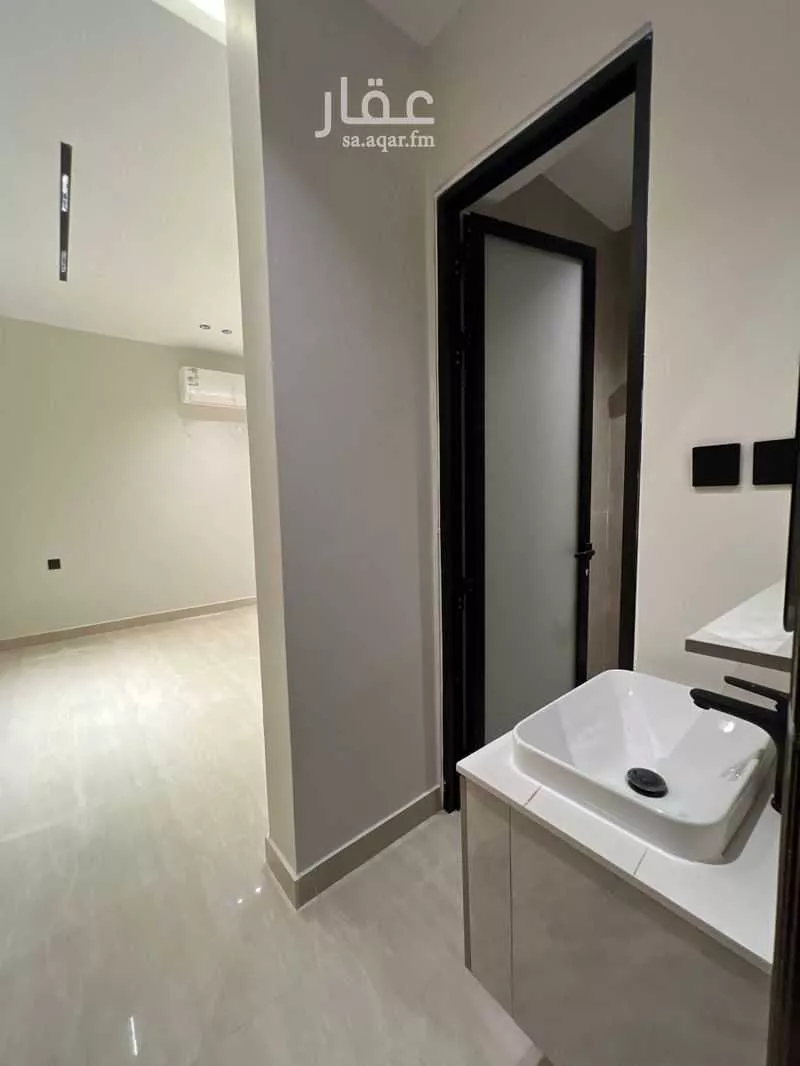 شقة 4 غرف في الحمرا 2