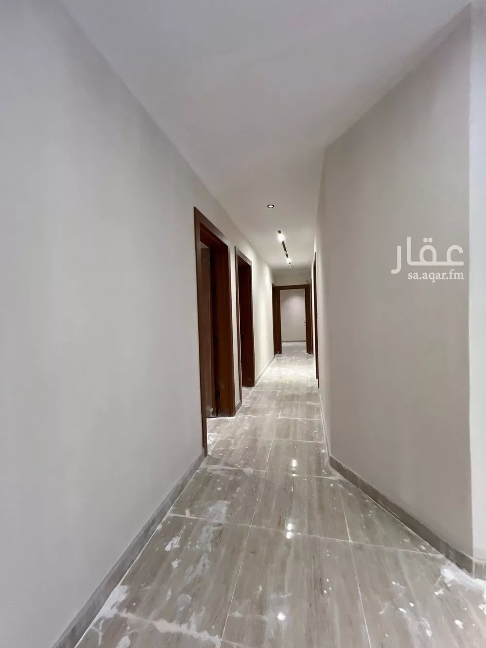 شقة 5 غرف في الندى 2