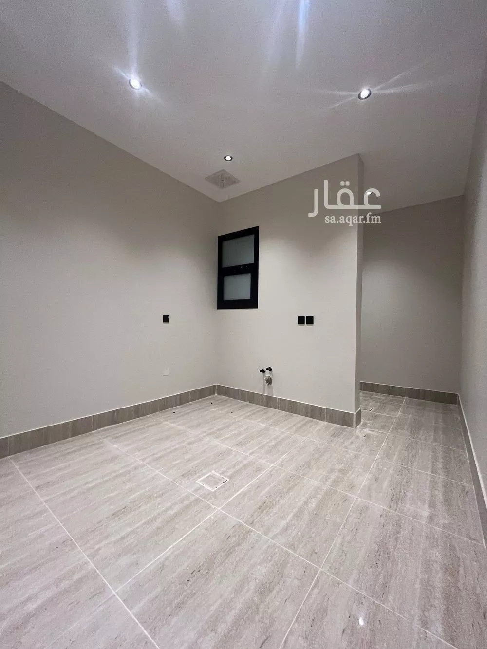 شقة 6 غرف في الندى 3