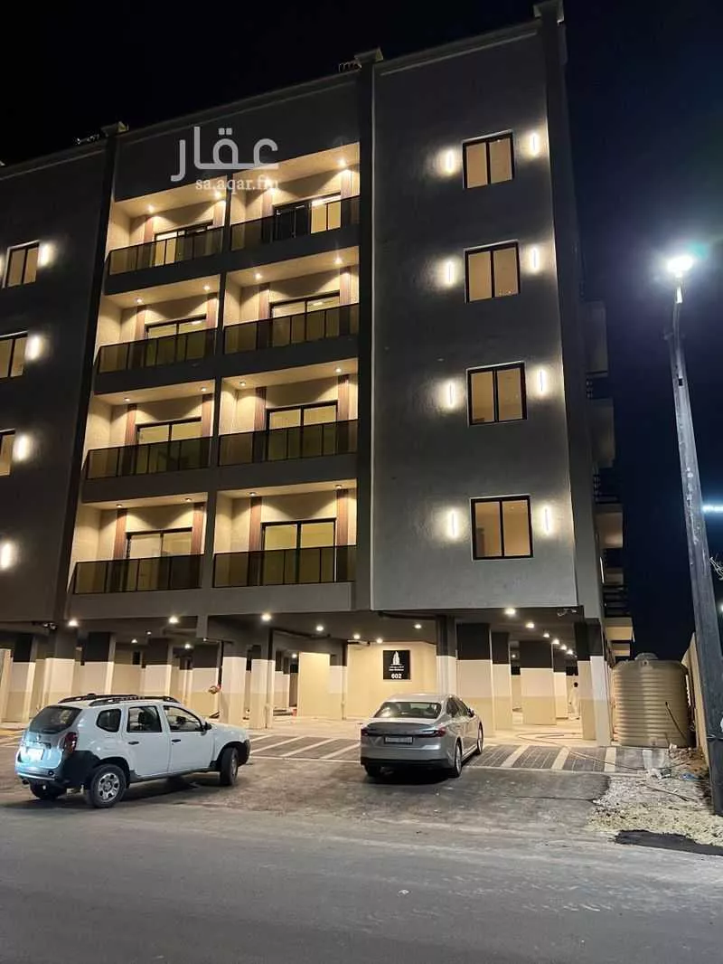 شقة 5 غرف في الحمرا 2