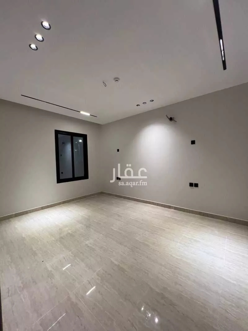 شقة 5 غرف في الحمرا 2