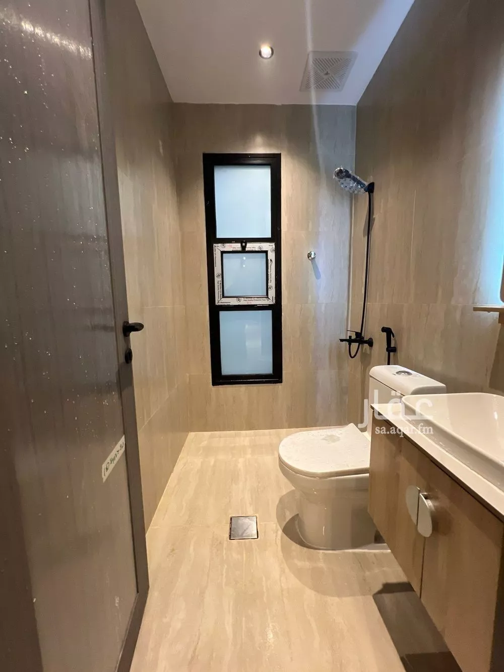 5 bedroom apartment in Al Basateen, Eastern Province 8