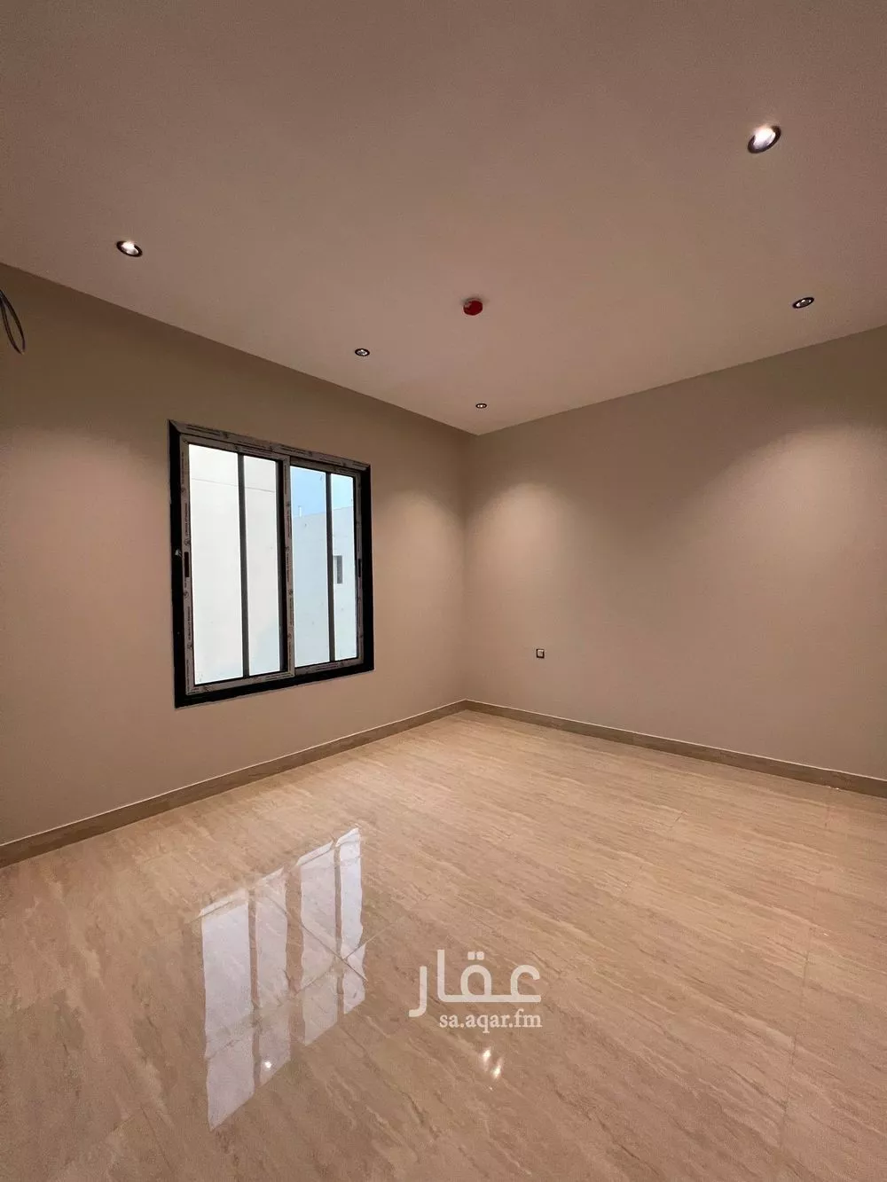 5 bedroom apartment in Al Basateen, Eastern Province 9