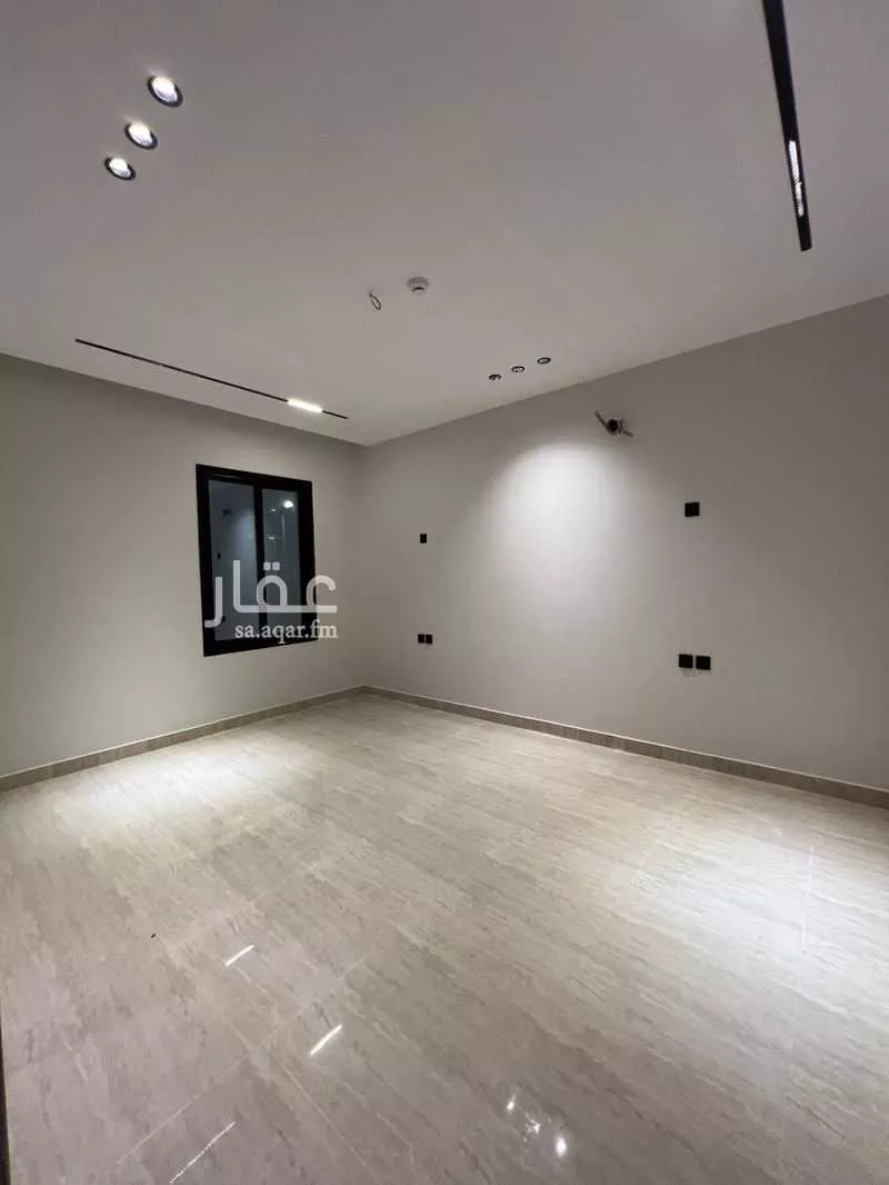 شقة 5 غرف في الحمرا 2