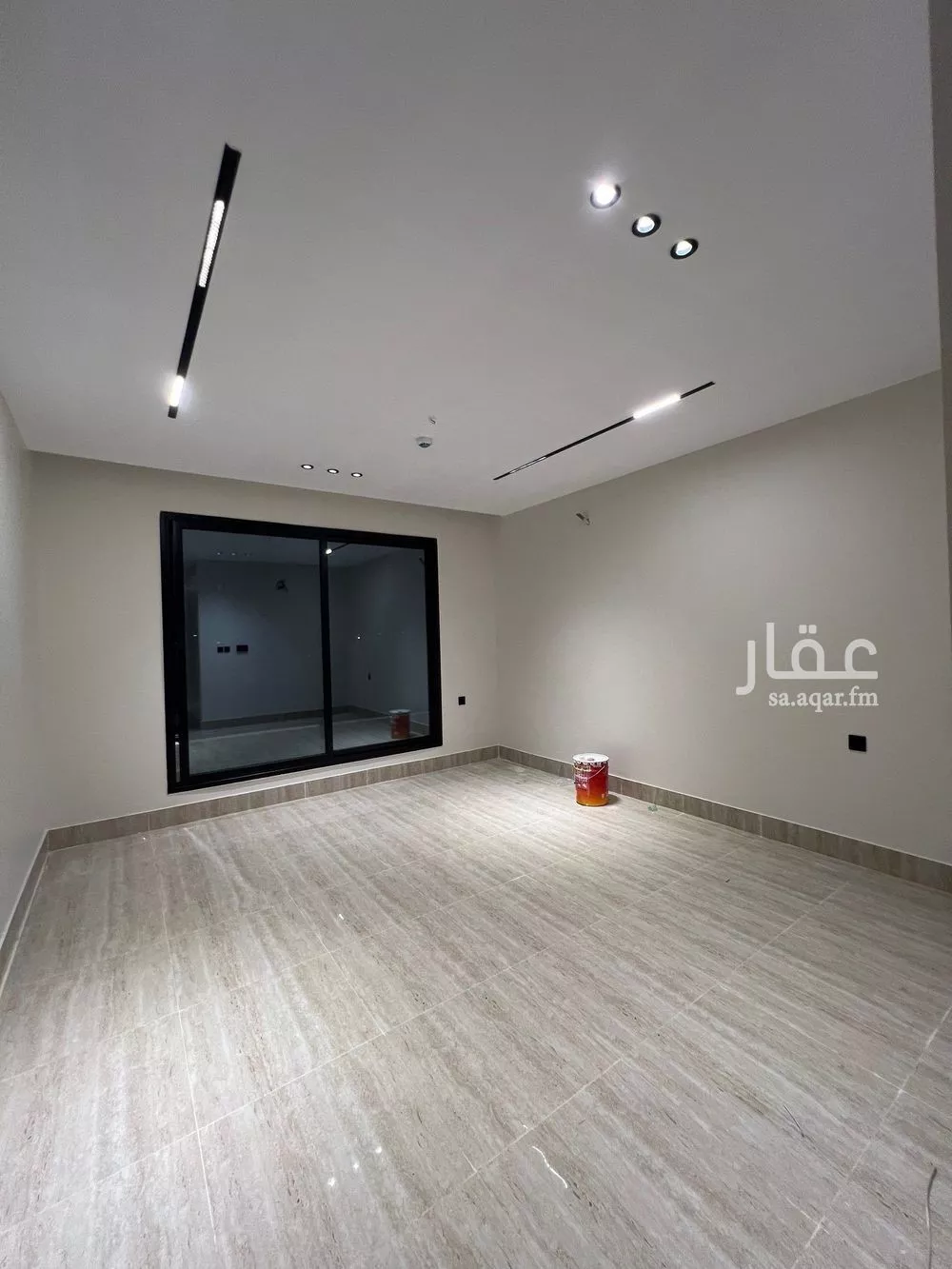 شقة 6 غرف في الندى 5