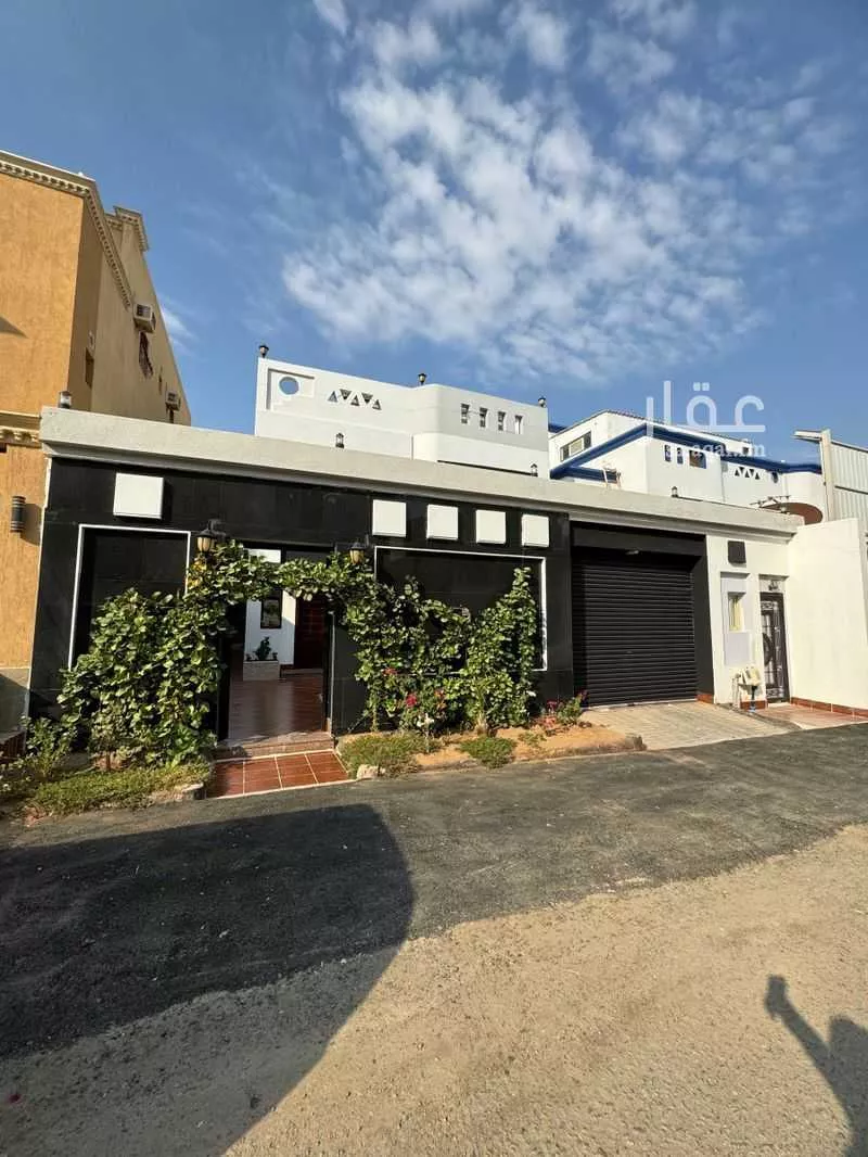 فيلا 5 غرف في طيبة 1