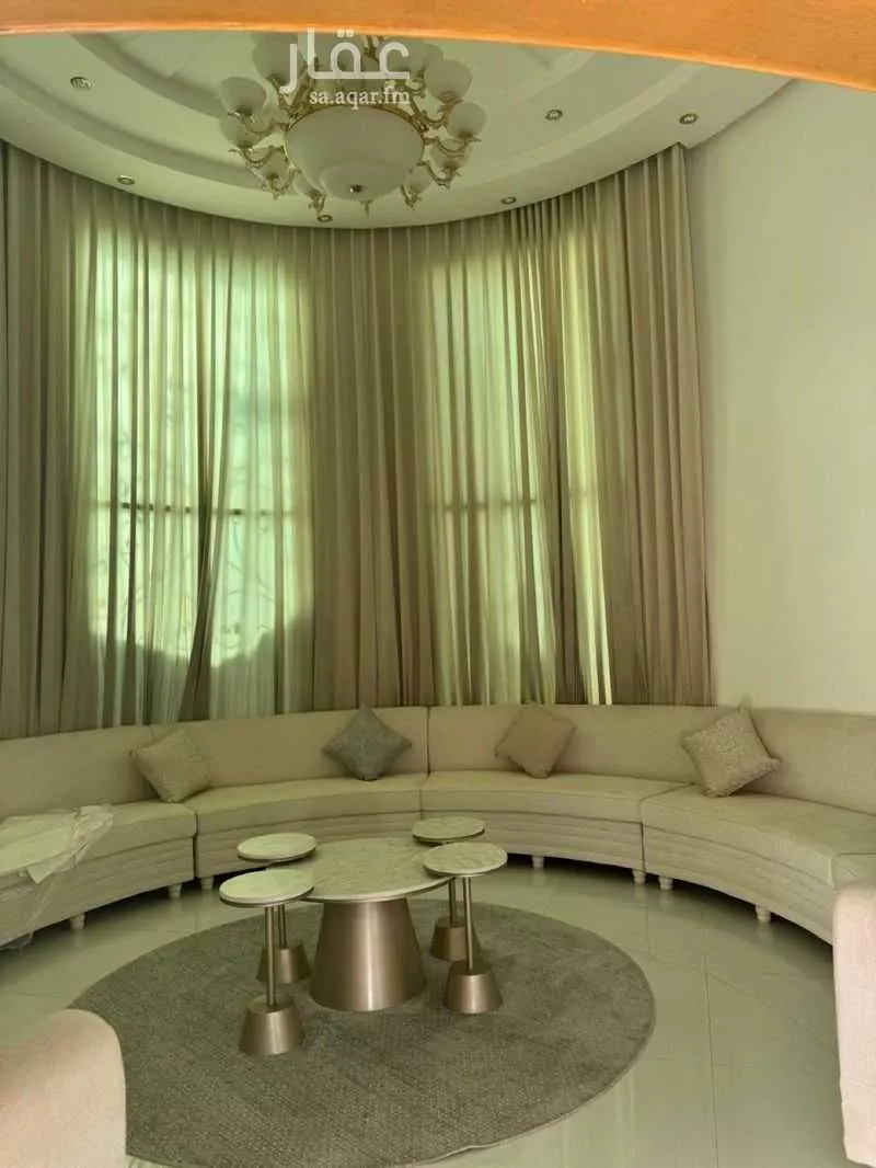 فيلا 13 غرف في الوادي 5