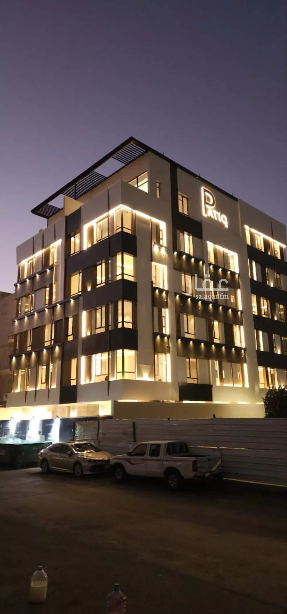 5 bedroom villa in Al Salamah 1