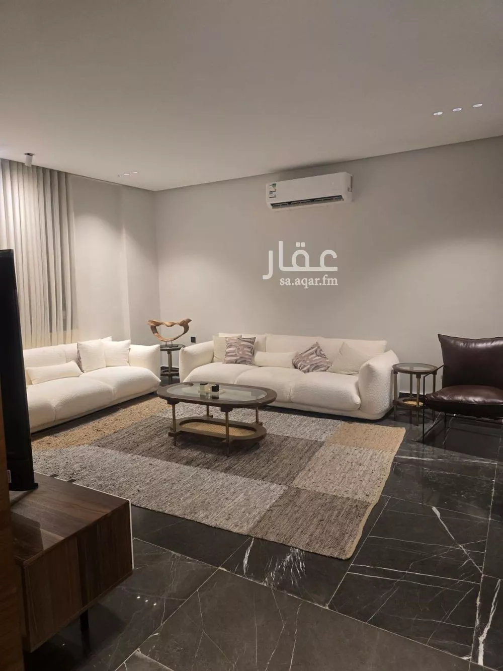 شقة 5 غرف في الروضة 3