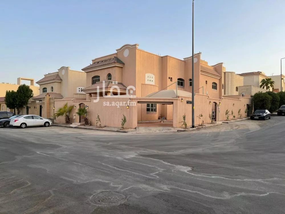 8 bedroom villa in Al Rawdah 1