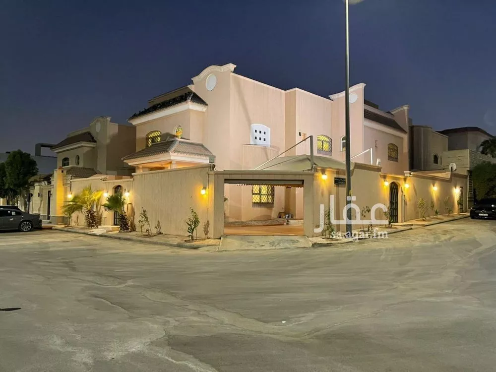 8 bedroom villa in Al Rawdah 5