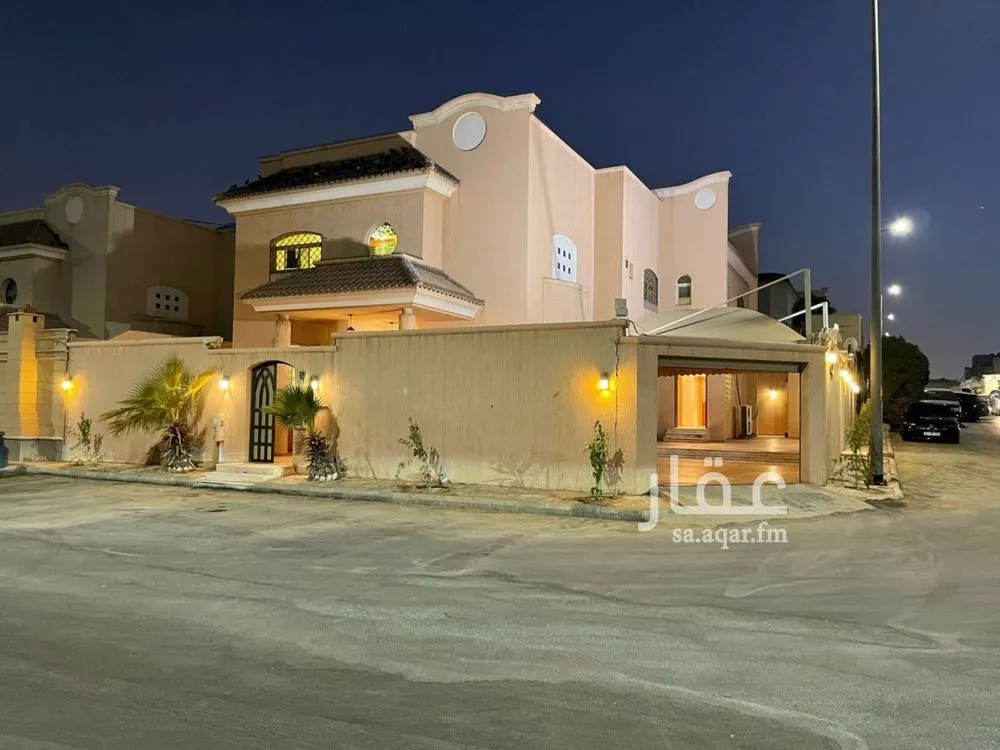 8 bedroom villa in Al Rawdah 3