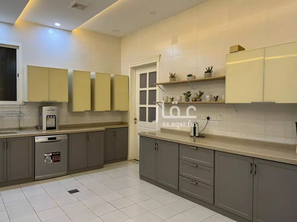 شقة 10 غرف في طويق 5