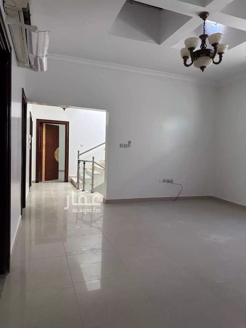 فيلا 4 غرف في العقيق، الرياض 5