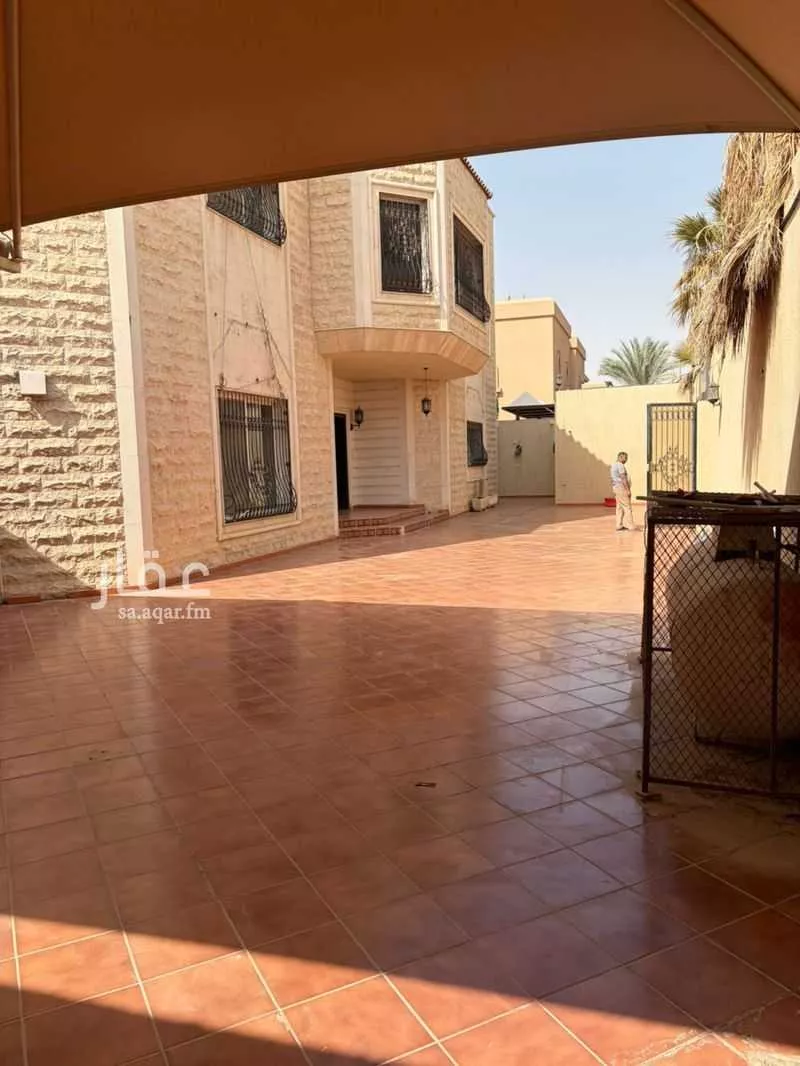 فيلا 4 غرف في المروج 3