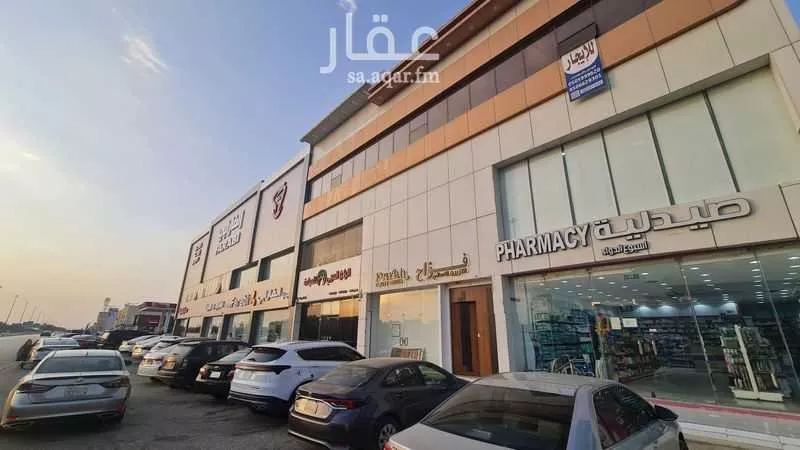 shop in Al Uraija Al Gharbiyah, Riyadh 22