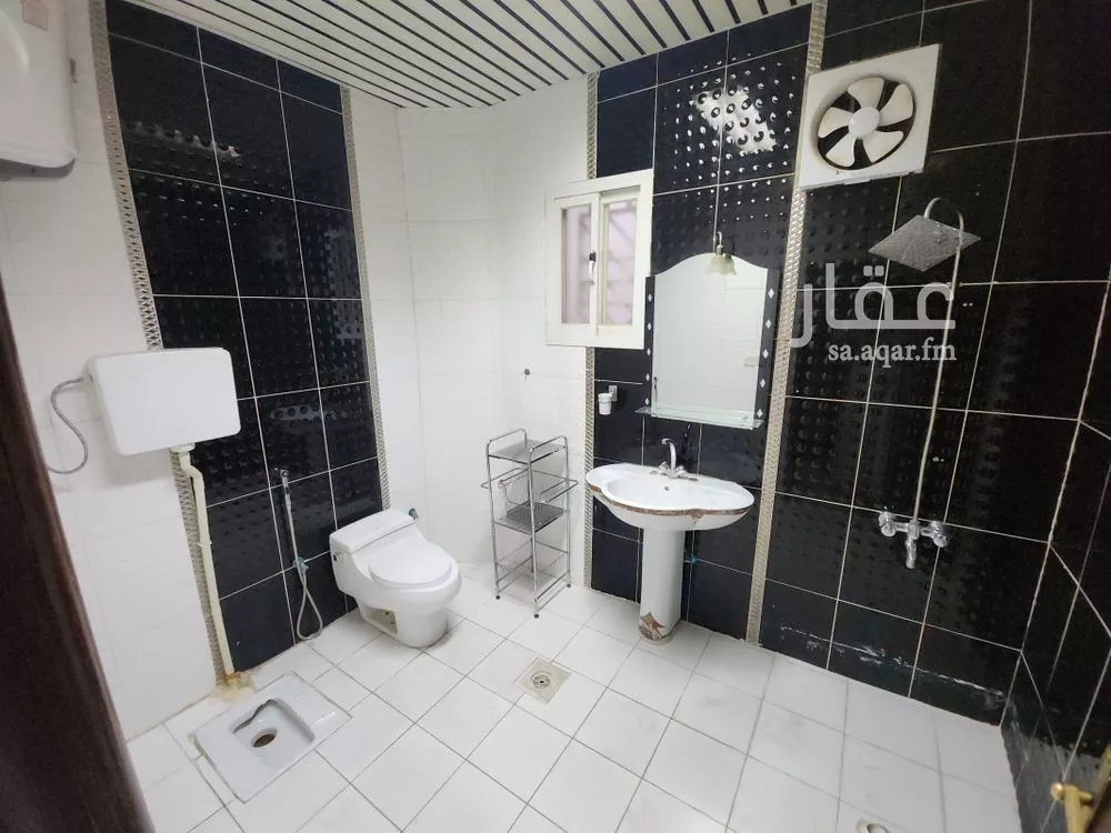 فيلا 5 غرف في الزهرة 5