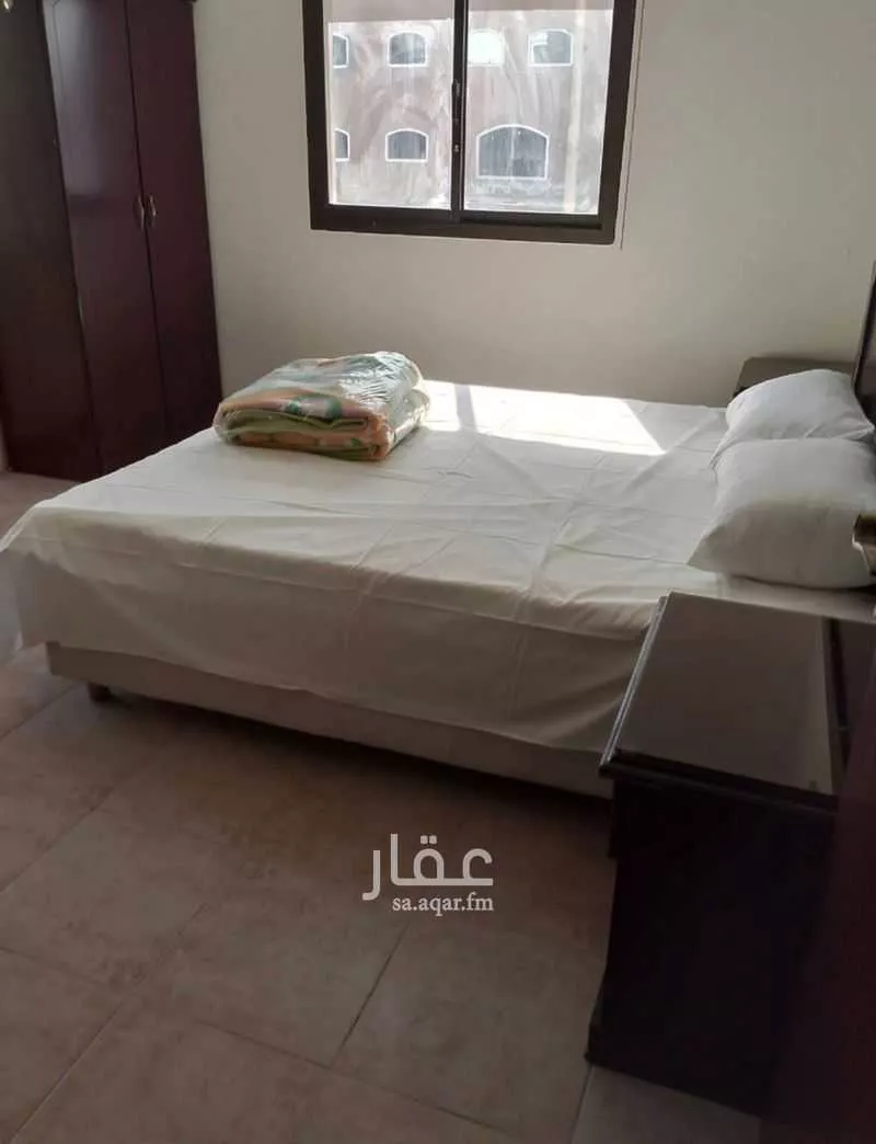 عمارة 617 م² في العقربية 3