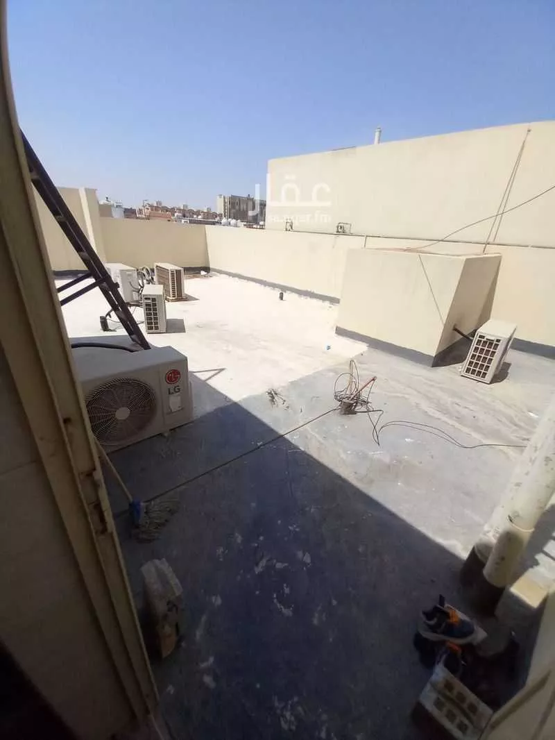 20 bedroom building in Ibn Khaldun, Eastern Province 7