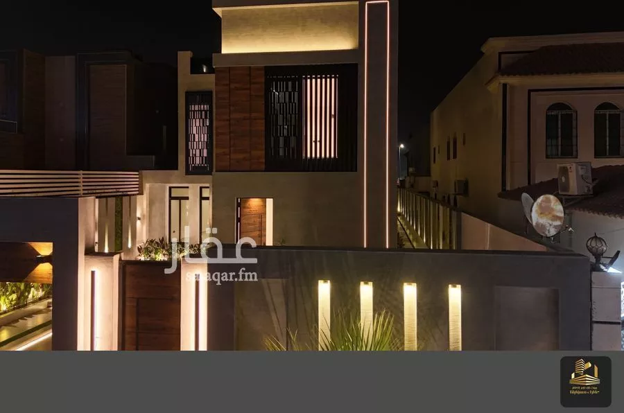 فيلا 6 غرف في الشراع 4