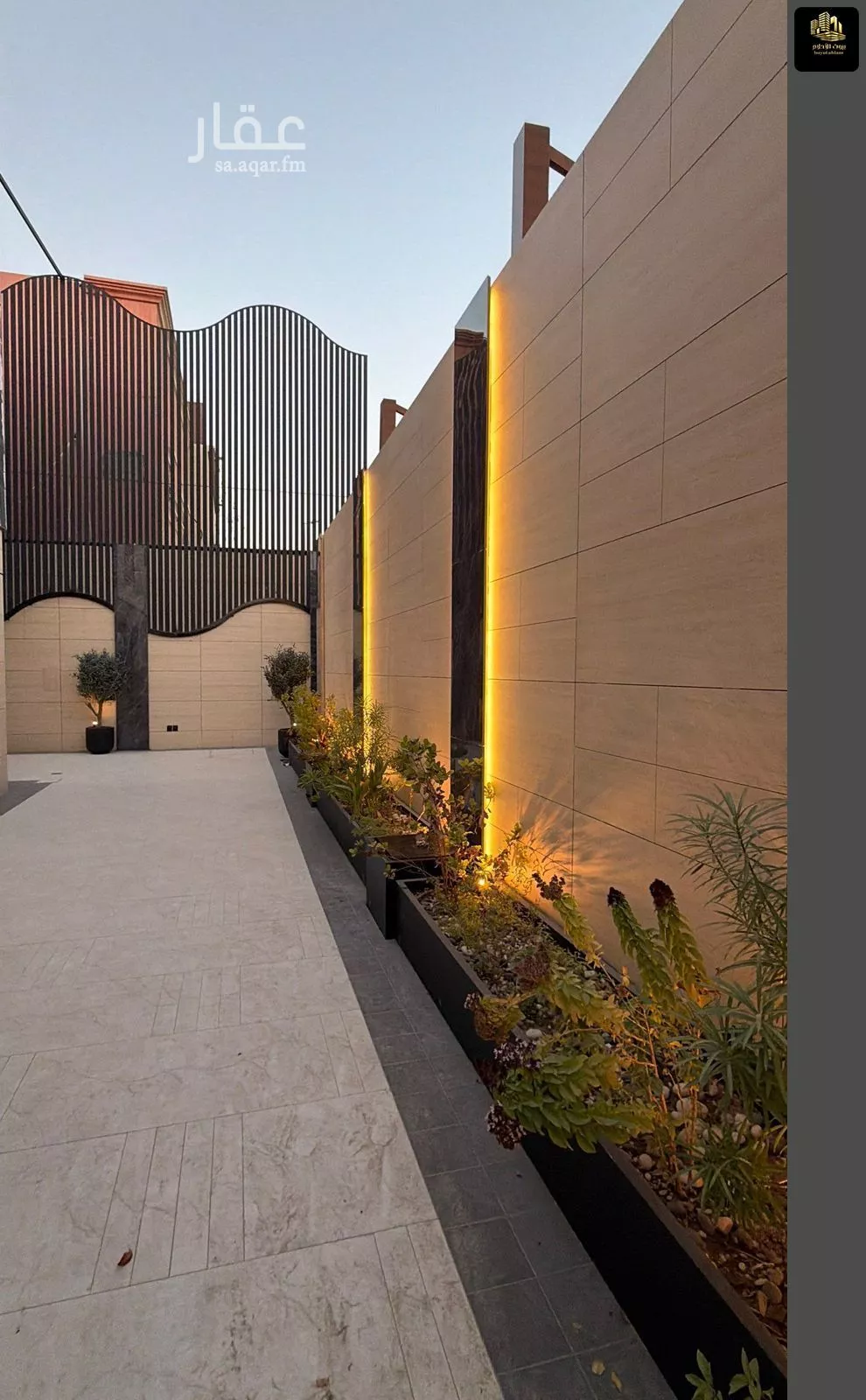 فيلا 16 غرف في الامواج 3