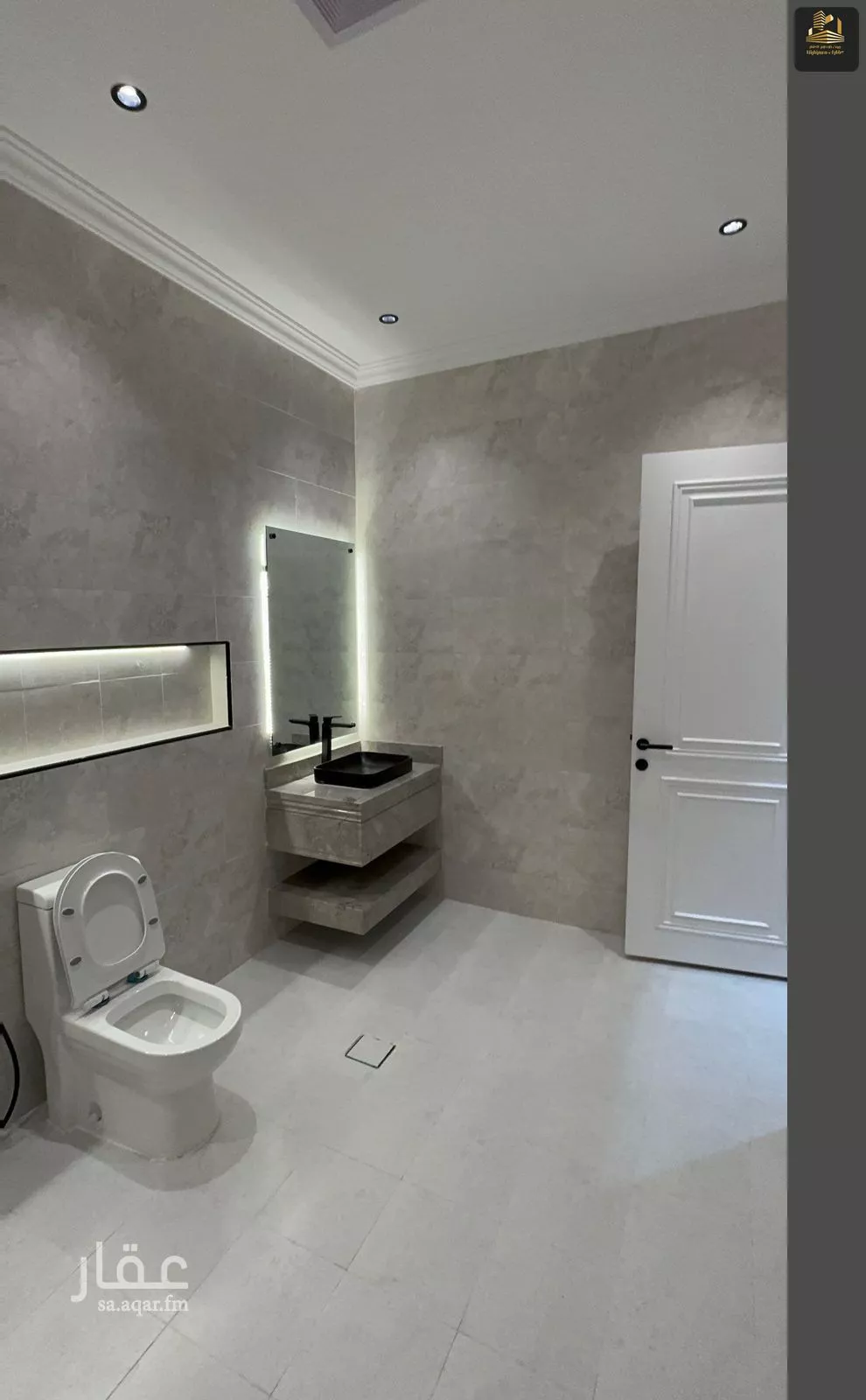 6 bedroom villa in Al Khuzama, Eastern Province 21