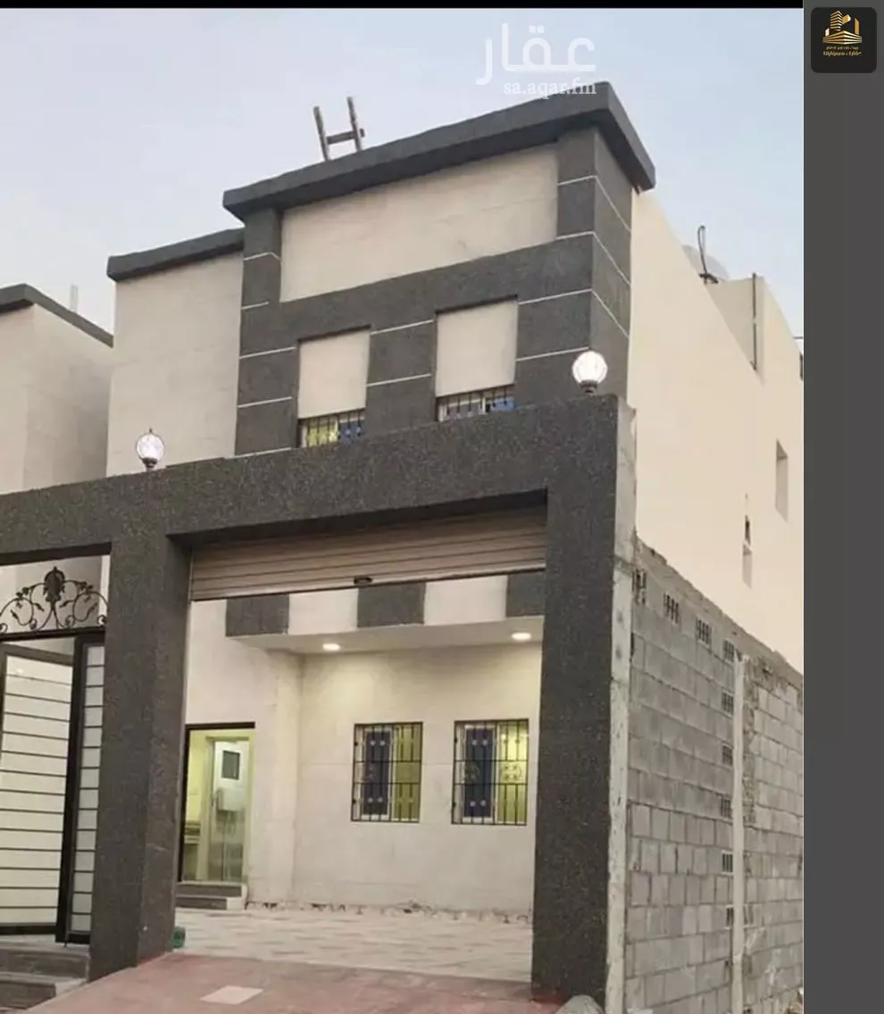 فيلا 4 غرف في ضاحية الملك فهد