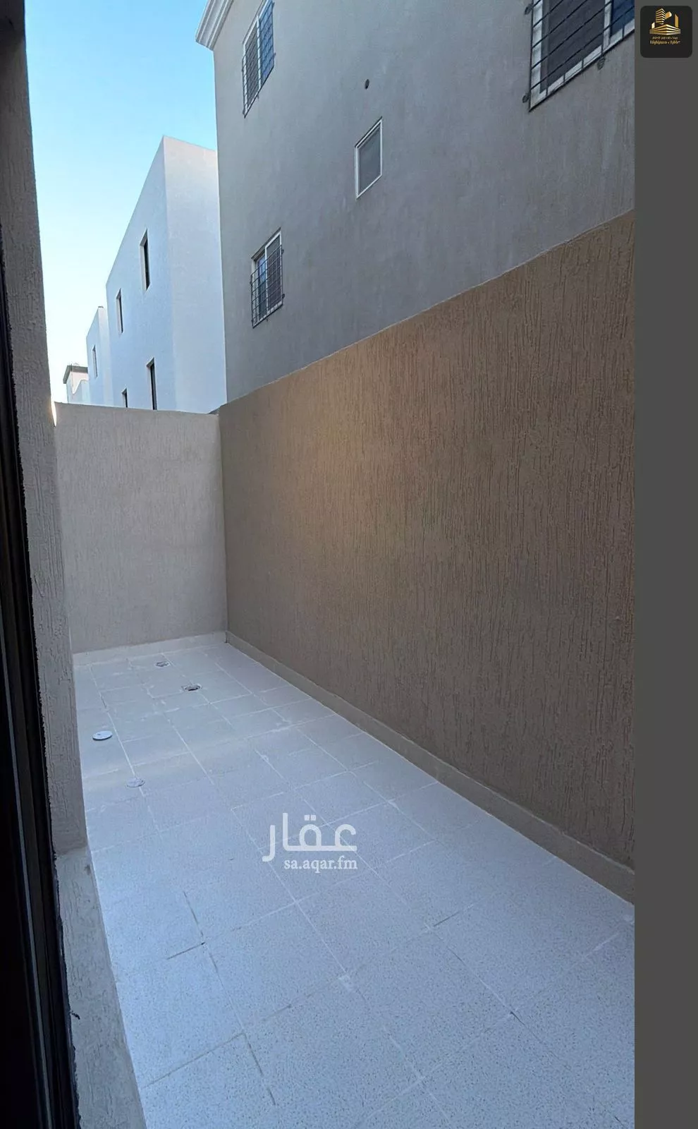 6 bedroom villa in Al Amwaj 4