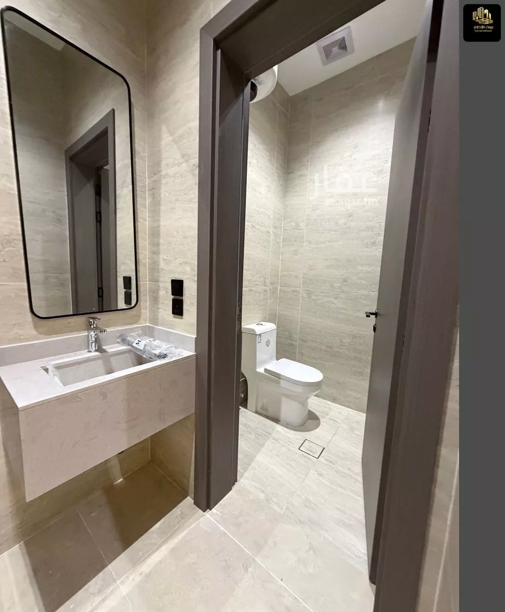 فيلا 6 غرف في اللؤلؤ 5