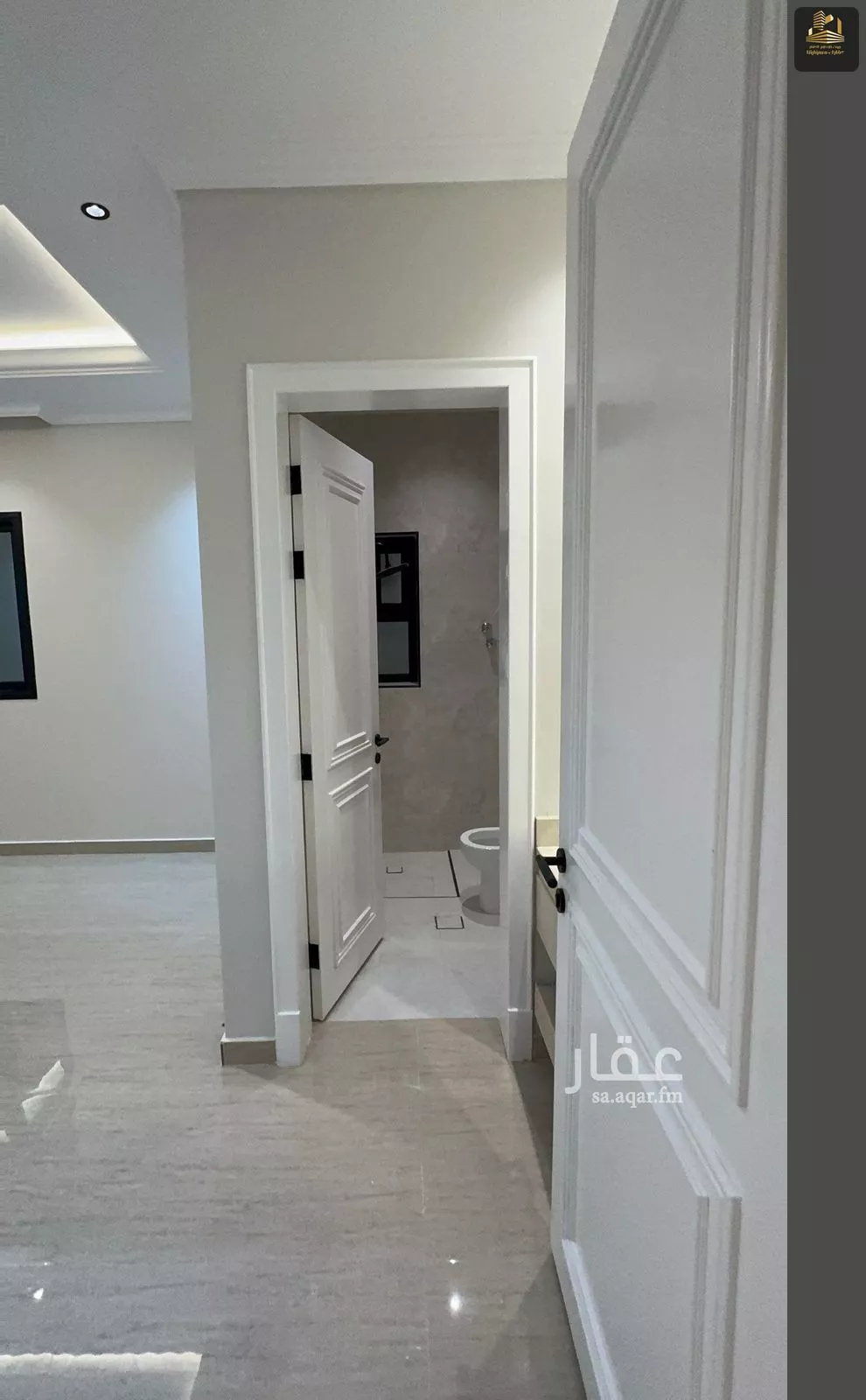 6 bedroom villa in Al Khuzama, Eastern Province 23