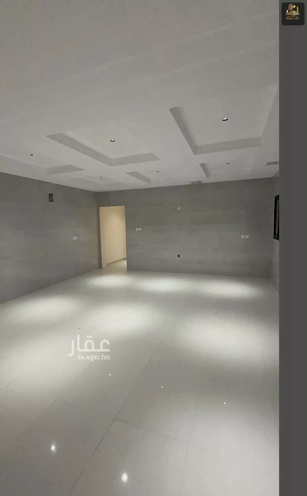 6 bedroom villa in Al Amwaj 4