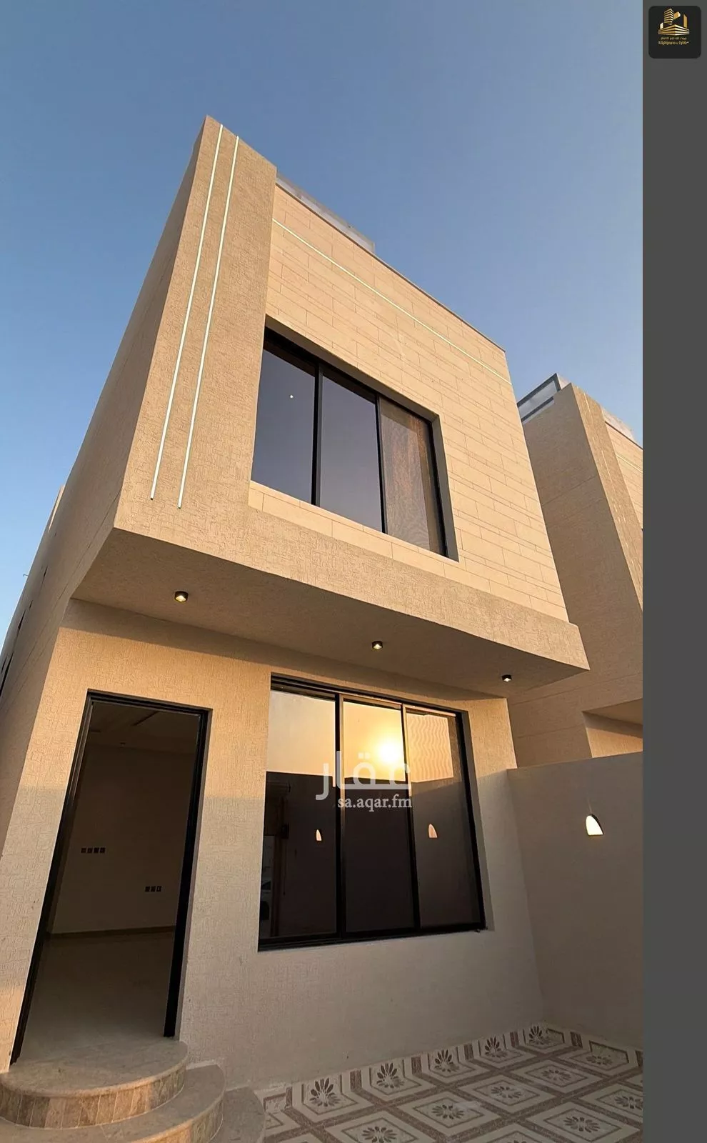 فيلا 6 غرف في الامواج 1