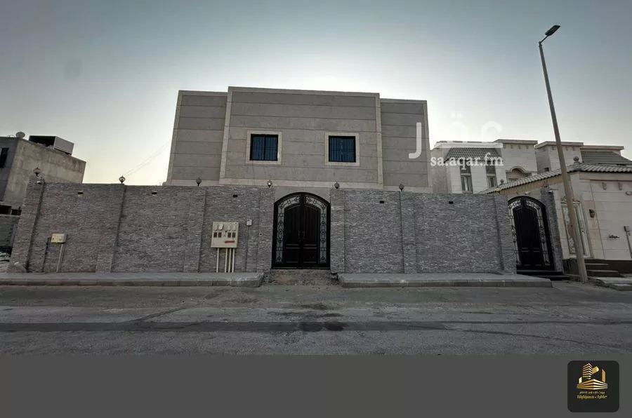 12 bedroom villa in Al Lulu 1