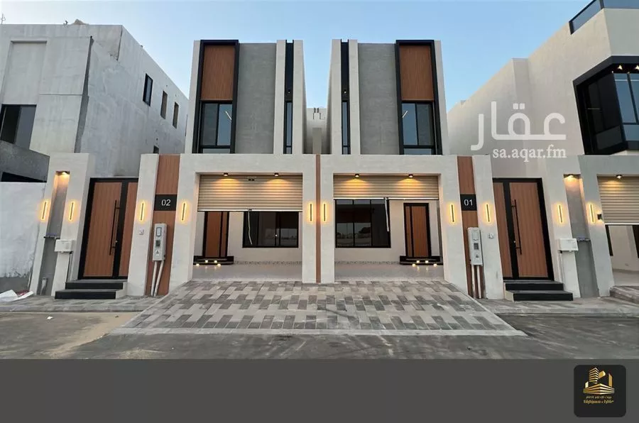 فيلا 5 غرف في الامواج 1