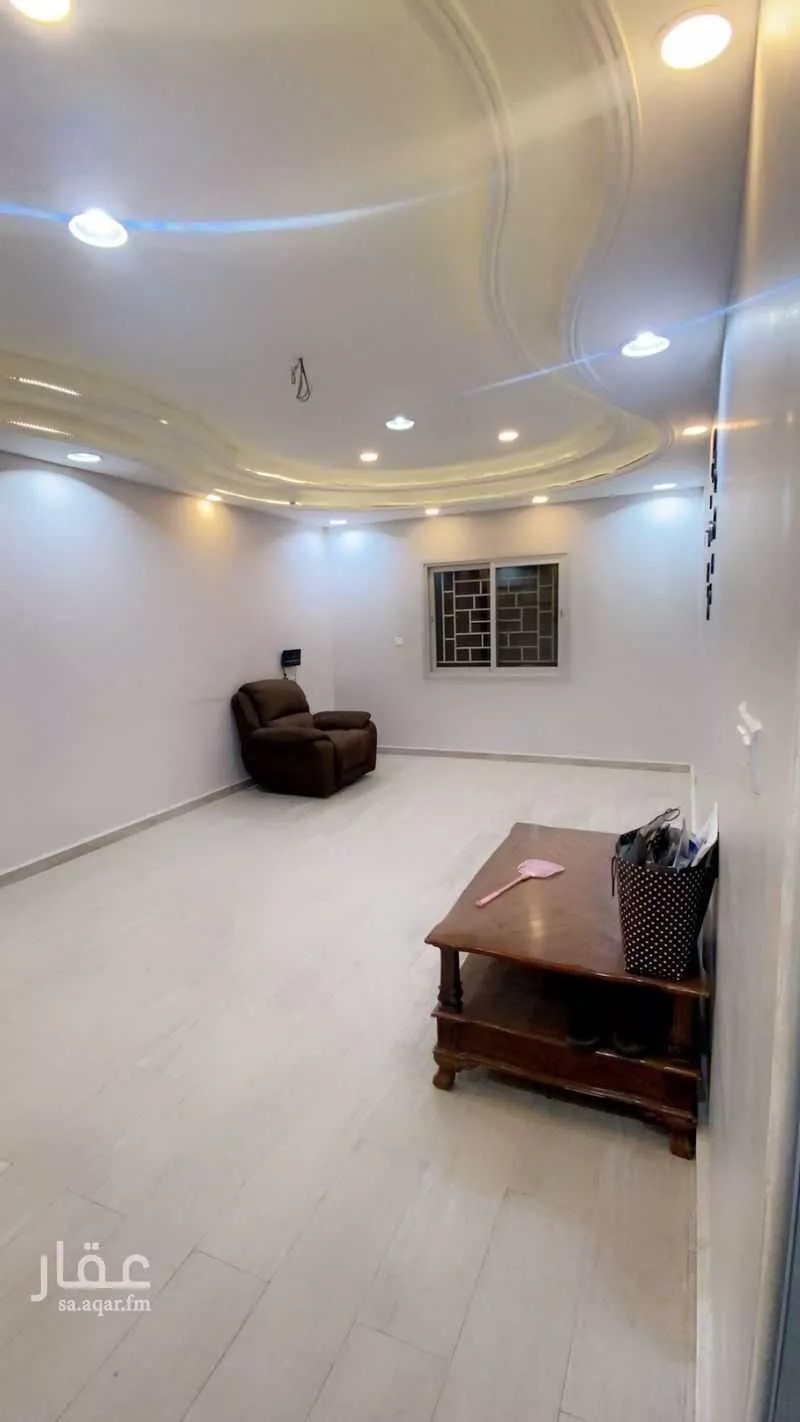 فيلا 44 غرف في الملك فهد 3