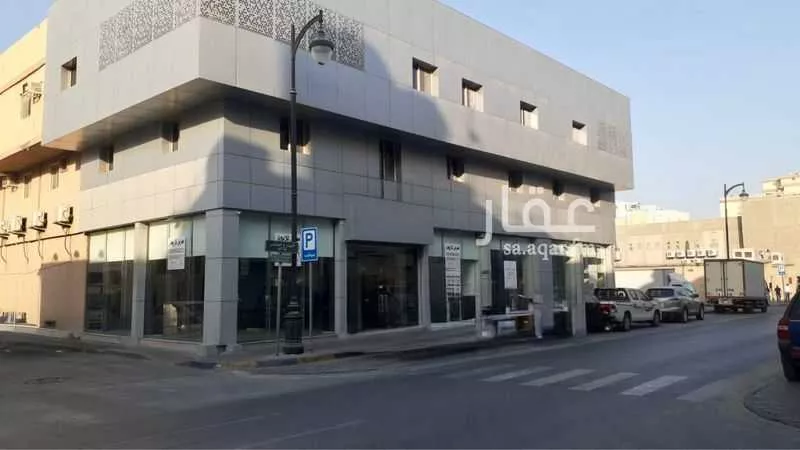 محل 742 م² في الخبر الشمالية 5