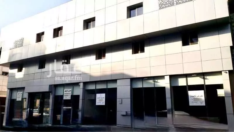 محل 742 م² في الخبر الشمالية 3