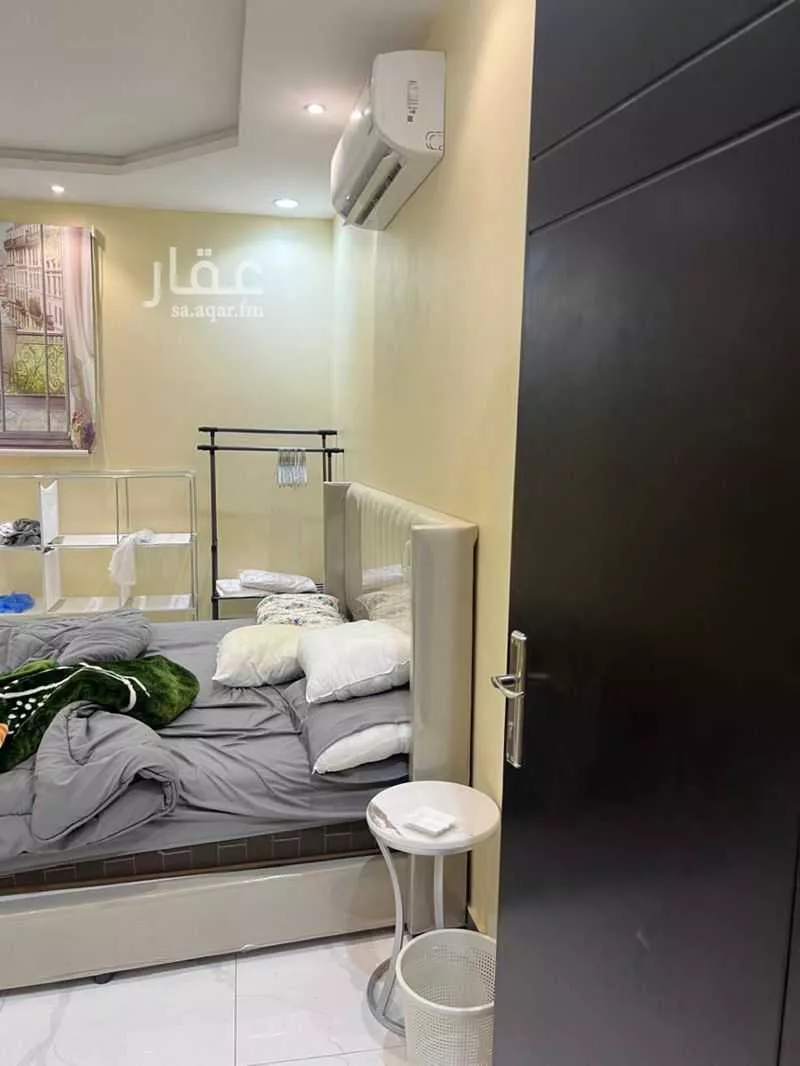 فيلا 14 غرف في العريجاء الغربية 1